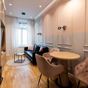 Apartament Zeus Design Wasserwelt, Wiedeń