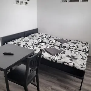 zkontrolujte dostupnost